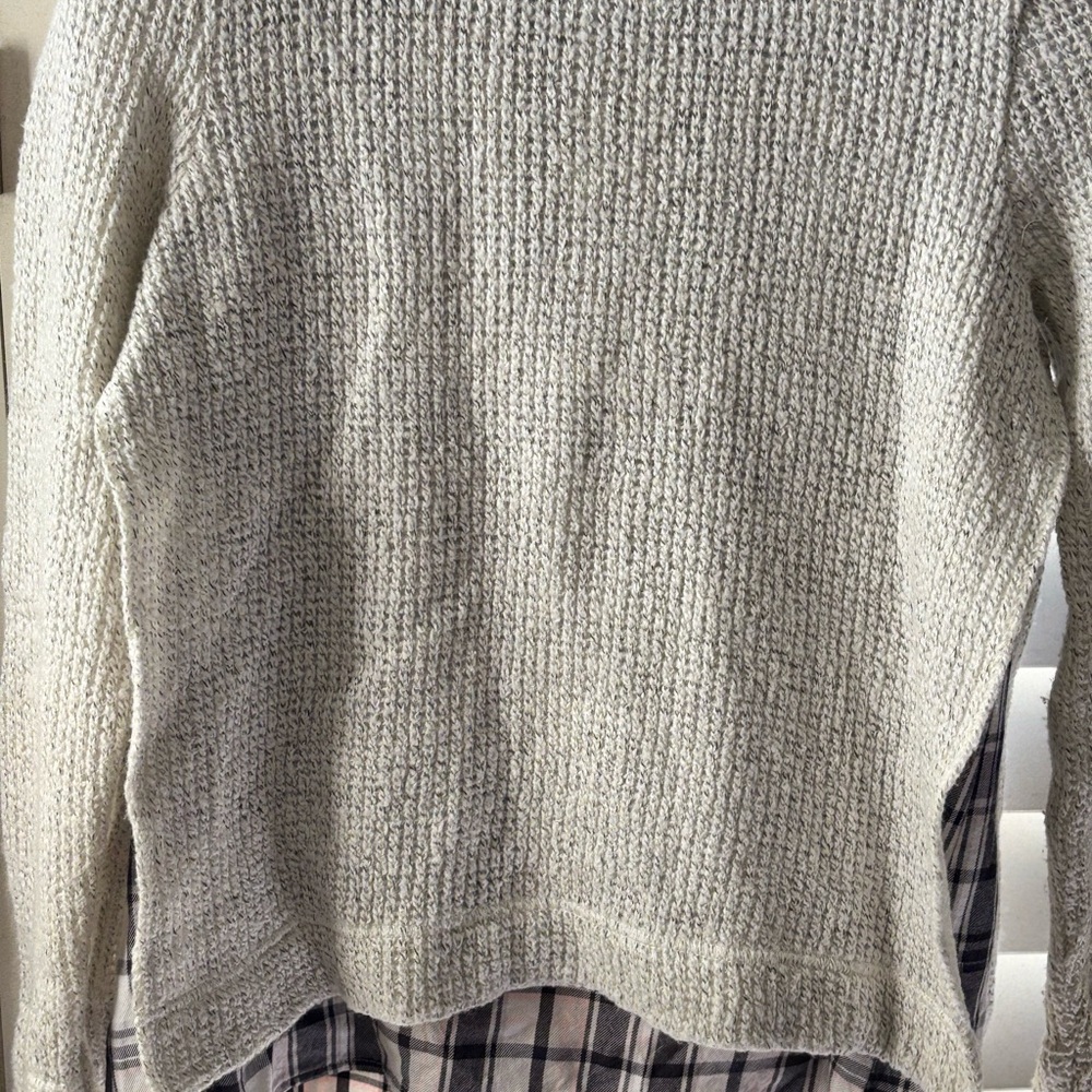 Sanctuary Women's Light Gray Sweater‎ XL flannel lining chest 38 in length 27 in - Picture 6 of 7